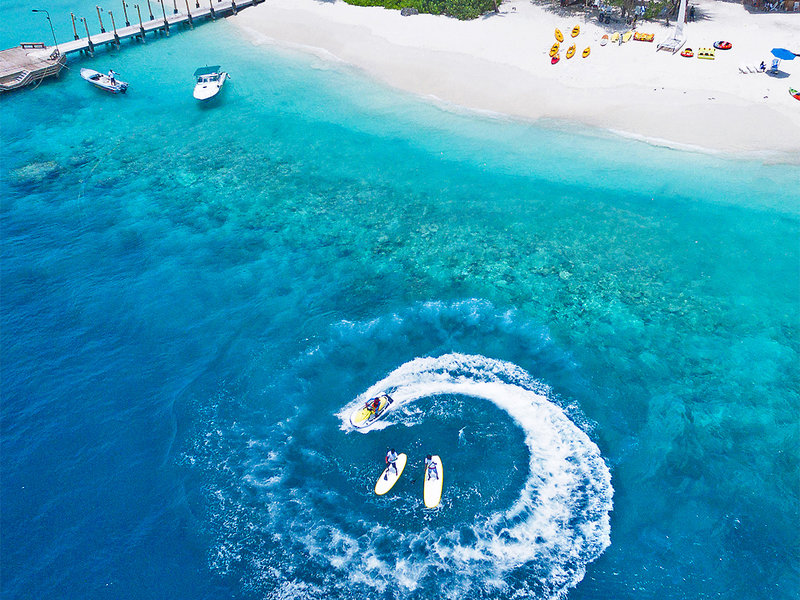 Malahini Kuda Bandos Resort 4