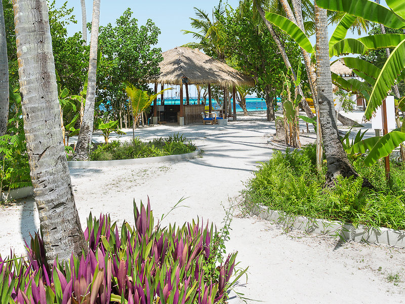 Malahini Kuda Bandos Resort 16