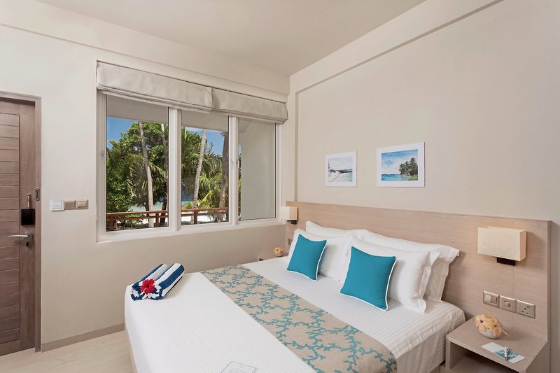 Malahini Kuda Bandos Resort 7