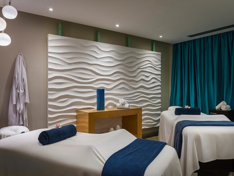 Ocean Vista Azul by H10 45