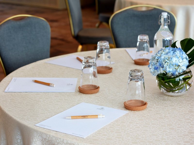 Momentus Hotel Alexandra 11
