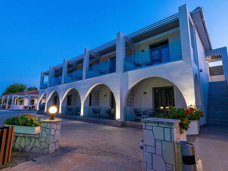 Sunny Garden Hotel 6