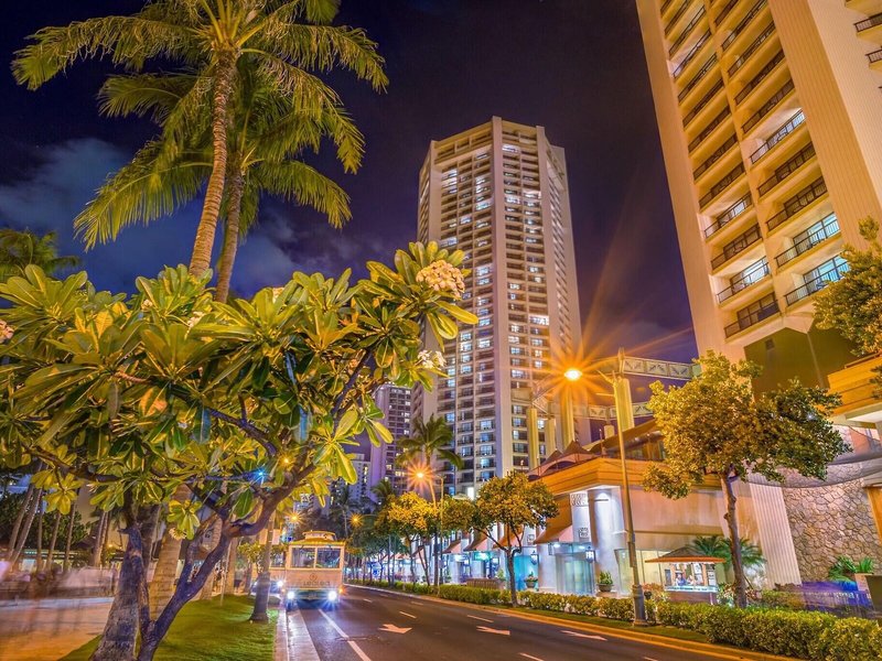 Hyatt Regency Waikiki Resort & Spa 3