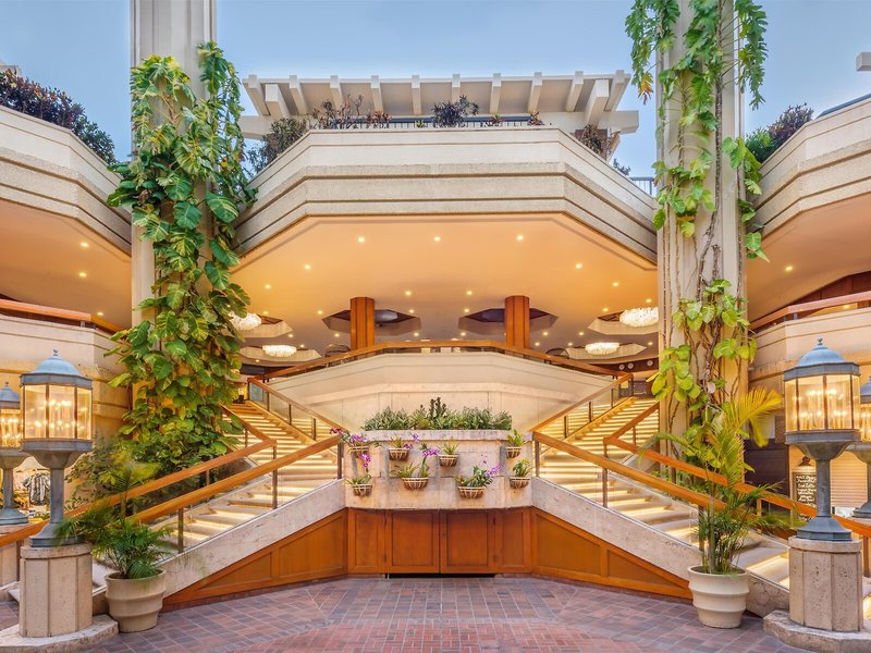 Hyatt Regency Waikiki Resort & Spa 26