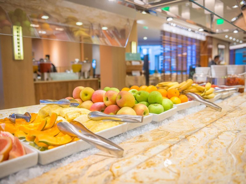 Hyatt Regency Waikiki Resort & Spa 40