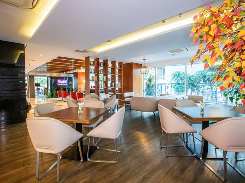 Ramada Encore Istanbul Kartal 11