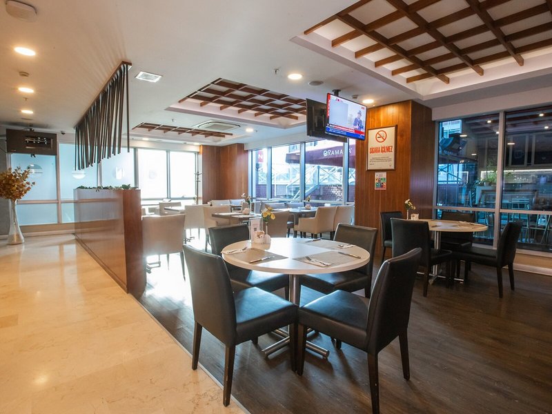 Ramada Encore Istanbul Kartal 12