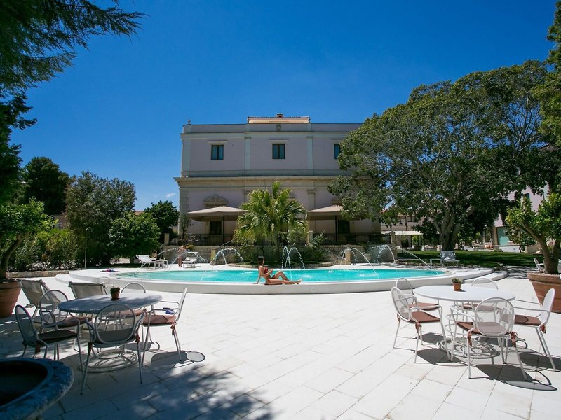 Parco delle Fontane 16