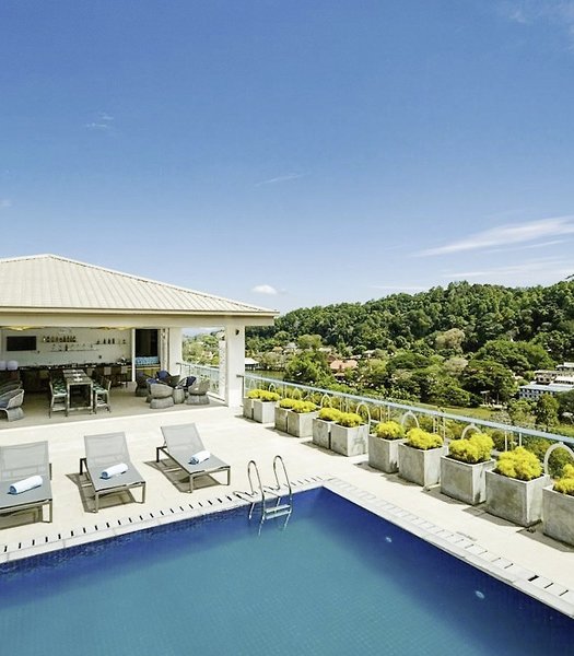 Radisson Hotel Kandy 4