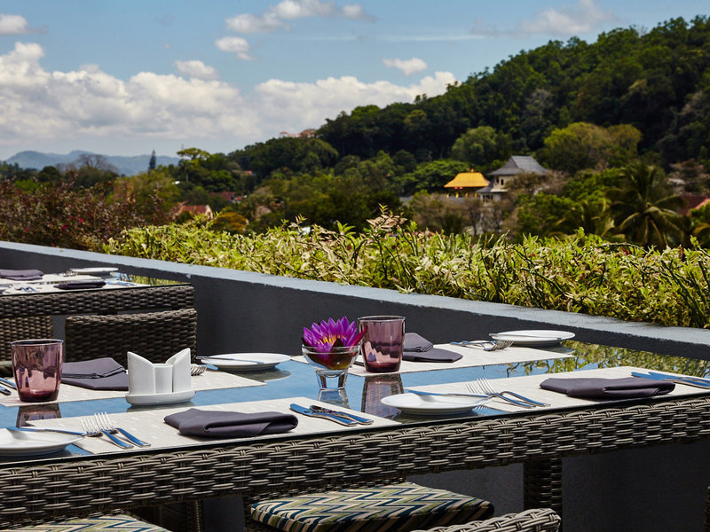 Radisson Hotel Kandy 5