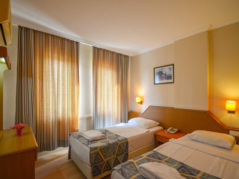 Select Apart Hotel 44