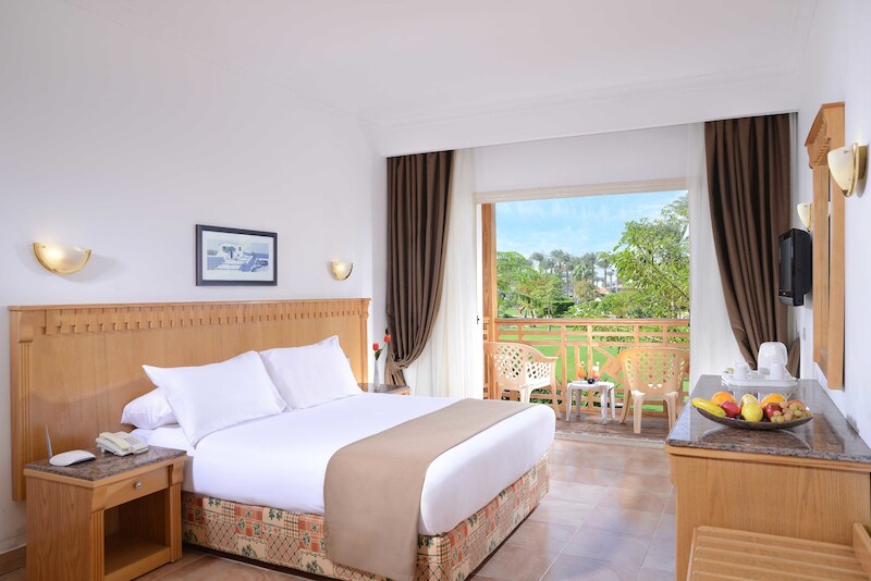 Beach Albatros Resort 73