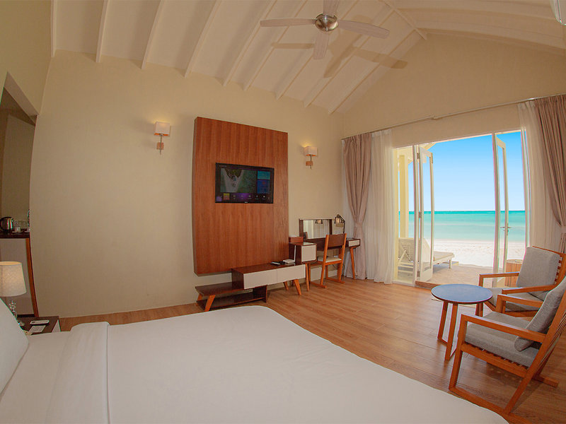 Hondaafushi Island Resort 11