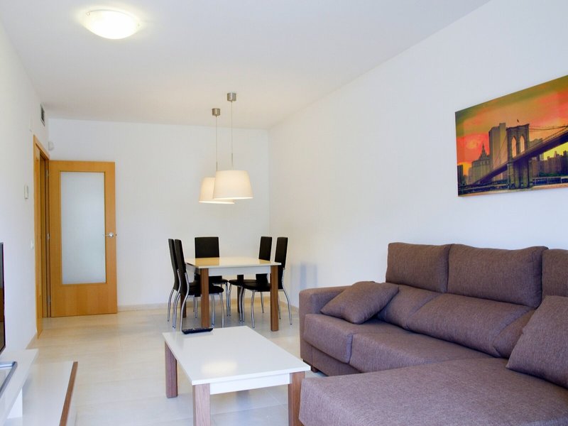 Rentalmar Families Paradise Village 13