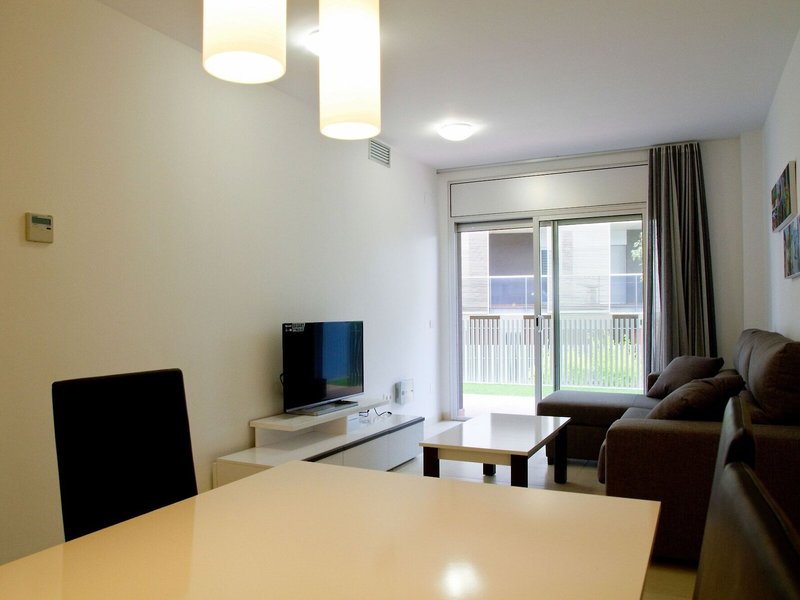 Rentalmar Families Paradise Village 19