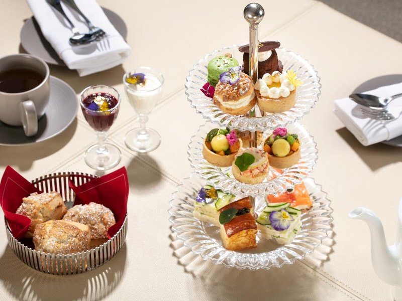 Baccarat Hotel & Residences New York 12