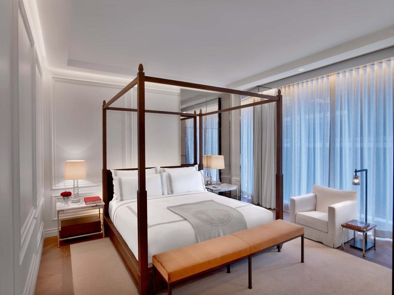 Baccarat Hotel & Residences New York 24
