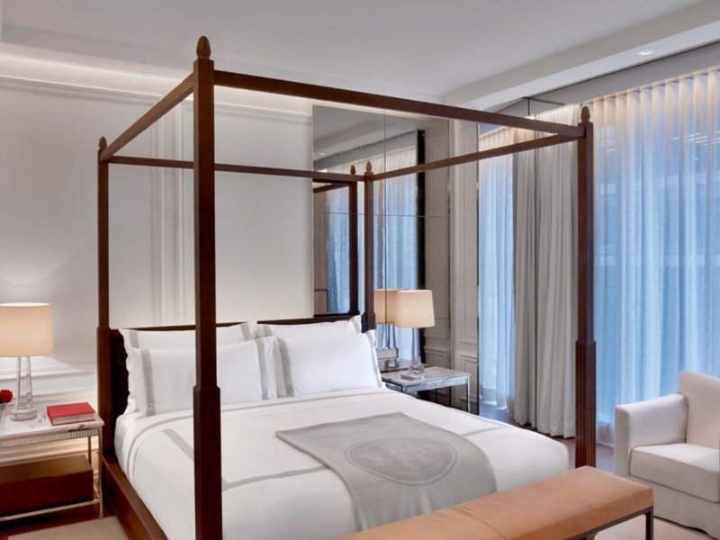 Baccarat Hotel & Residences New York 28