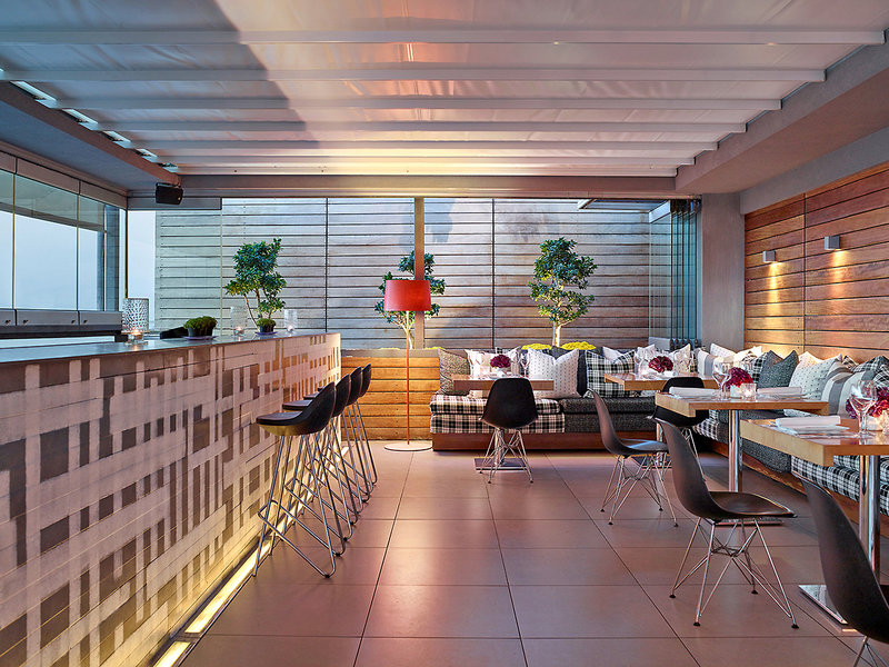 Fresh Hotel Athens 10