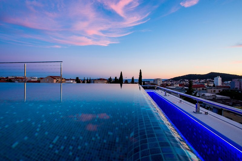 Art Hotel Depadansa 4
