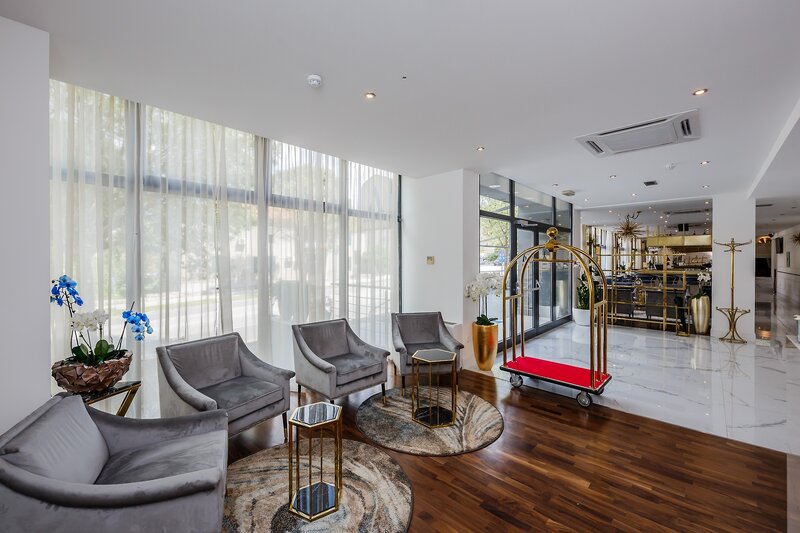 Art Hotel Depadansa 6