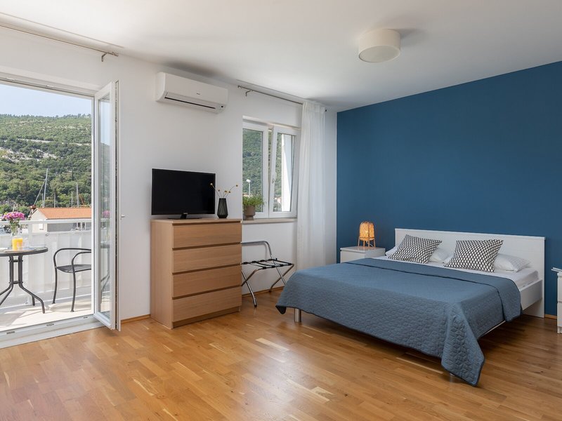 Apartments Silvija 24