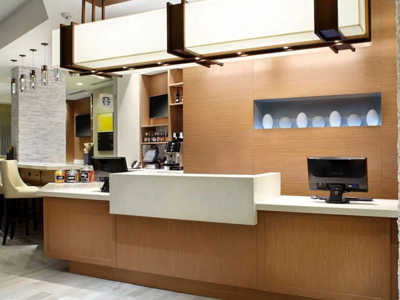 Hyatt Place Miami Airport-East 9