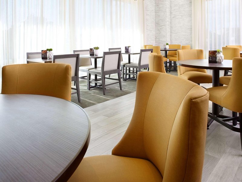 Hyatt Place Miami Airport-East 13