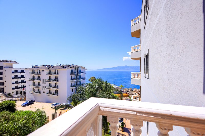 Apollon Hotel 24