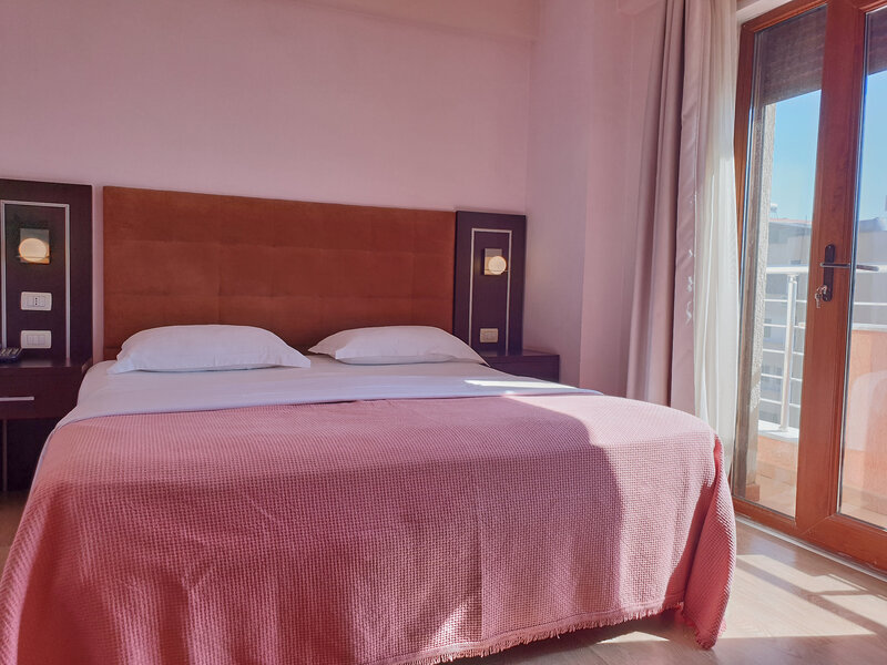 Hotel Nais Beach 24