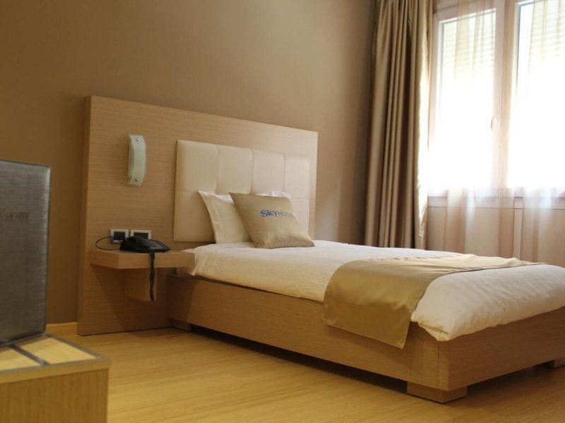 Sky 2 Hotel 20