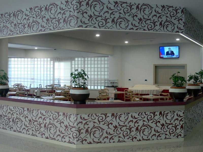 Sky 2 Hotel 2