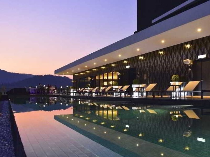 G Hotel Kelawai 1