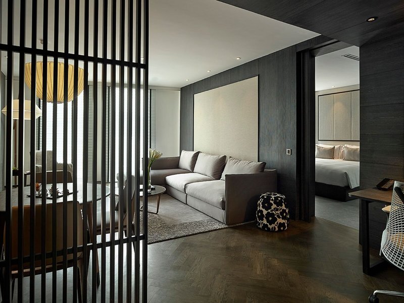 G Hotel Kelawai 24