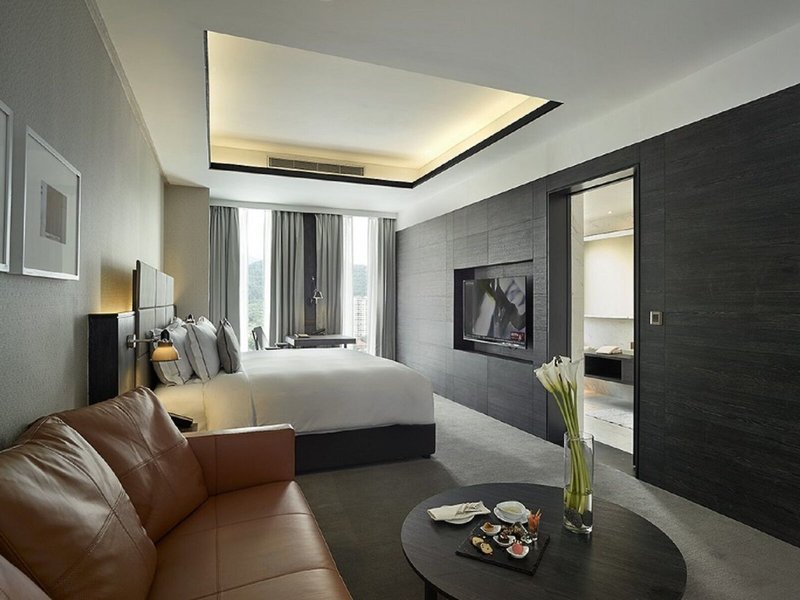 G Hotel Kelawai 30