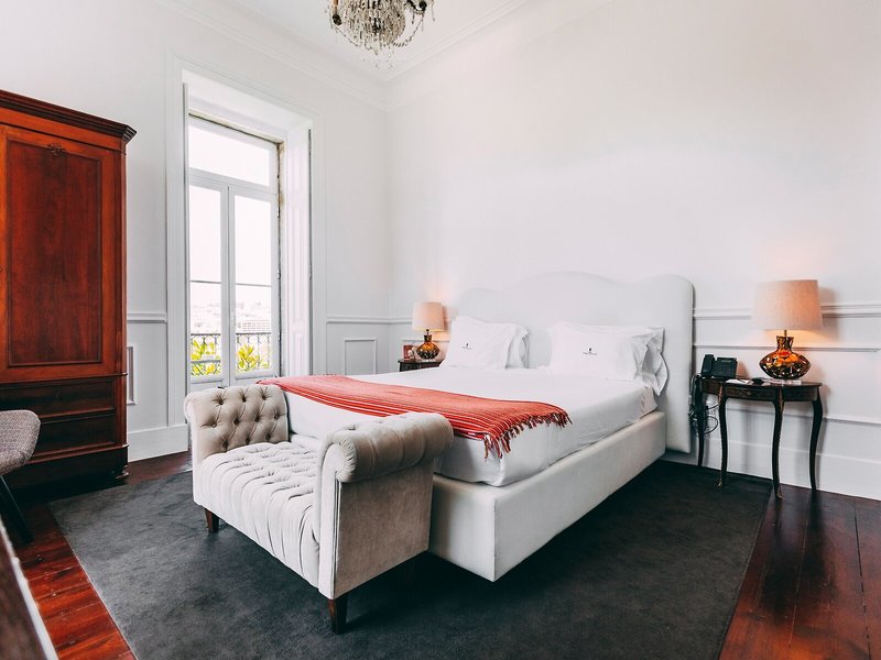 Torel Palace 28