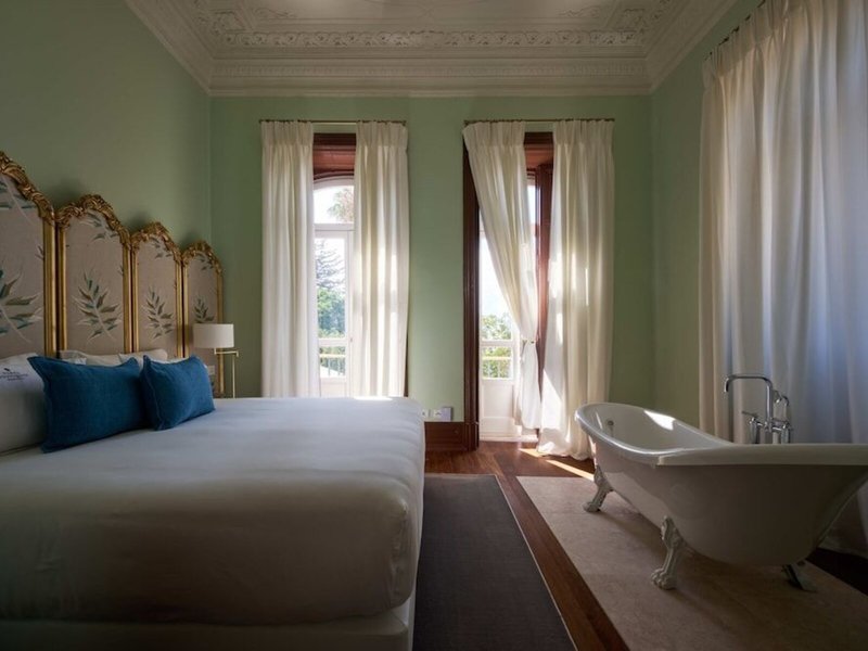 Torel Palace 35