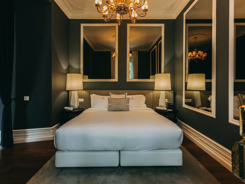Torel Palace 50