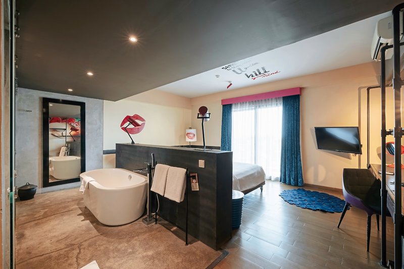 Dash Hotel Seminyak 12