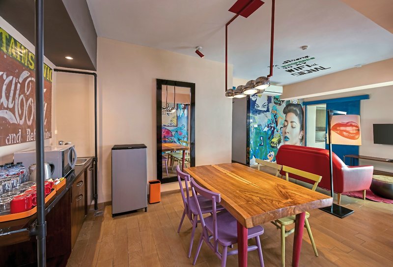 Dash Hotel Seminyak 17