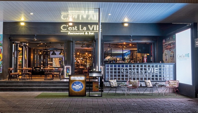 Dash Hotel Seminyak 25