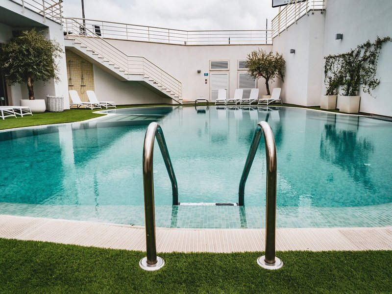 His Majesty Hotel 8
