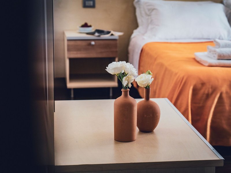His Majesty Hotel 21
