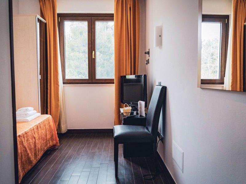 His Majesty Hotel 28