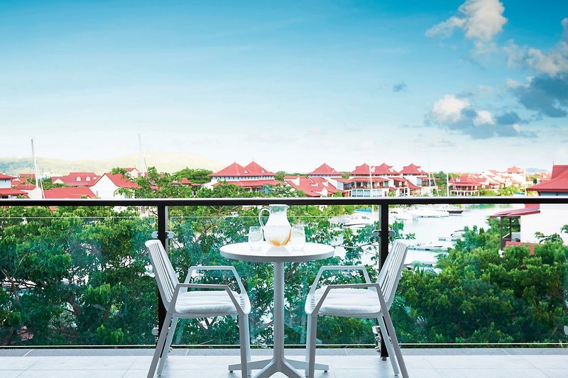 Eden Bleu Hotel 13