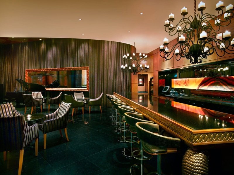 Grand Hyatt Residence 18
