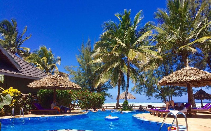 Mnarani Beach Cottages 5