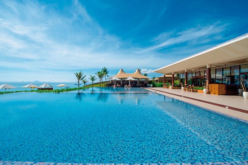 Fusion Resort Cam Ranh 13