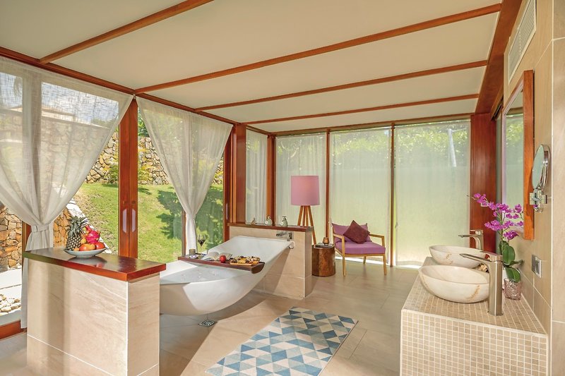 Fusion Resort Cam Ranh 25