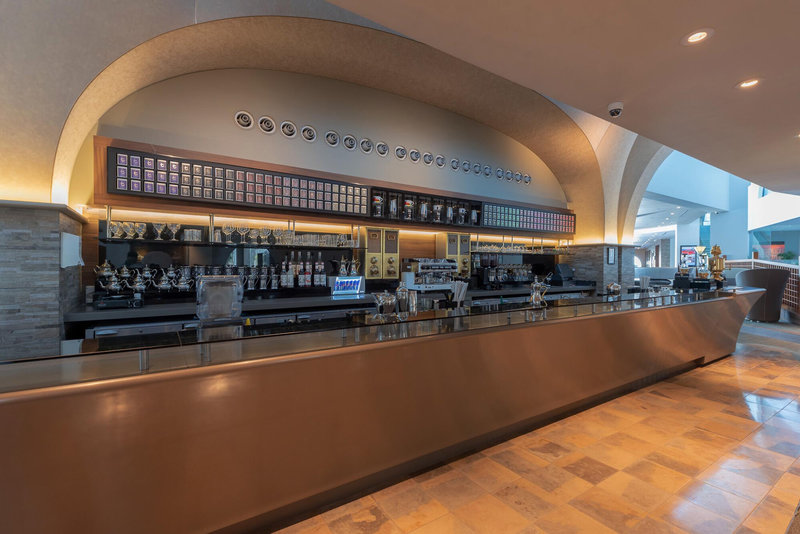 The Art Hotel & Resort 14